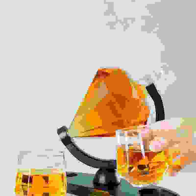 carafes wine
cool whiskey decanter
custom decanter
